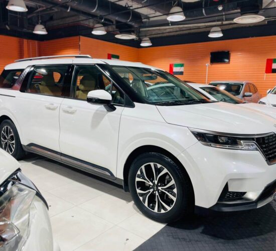 Kia Carnival White 2023 6 Cylinder 3.5L – GCC Specification